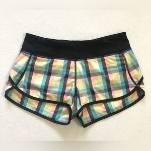 Lululemon Athletica‎ Black and Pink Athletic Shorts for Performance